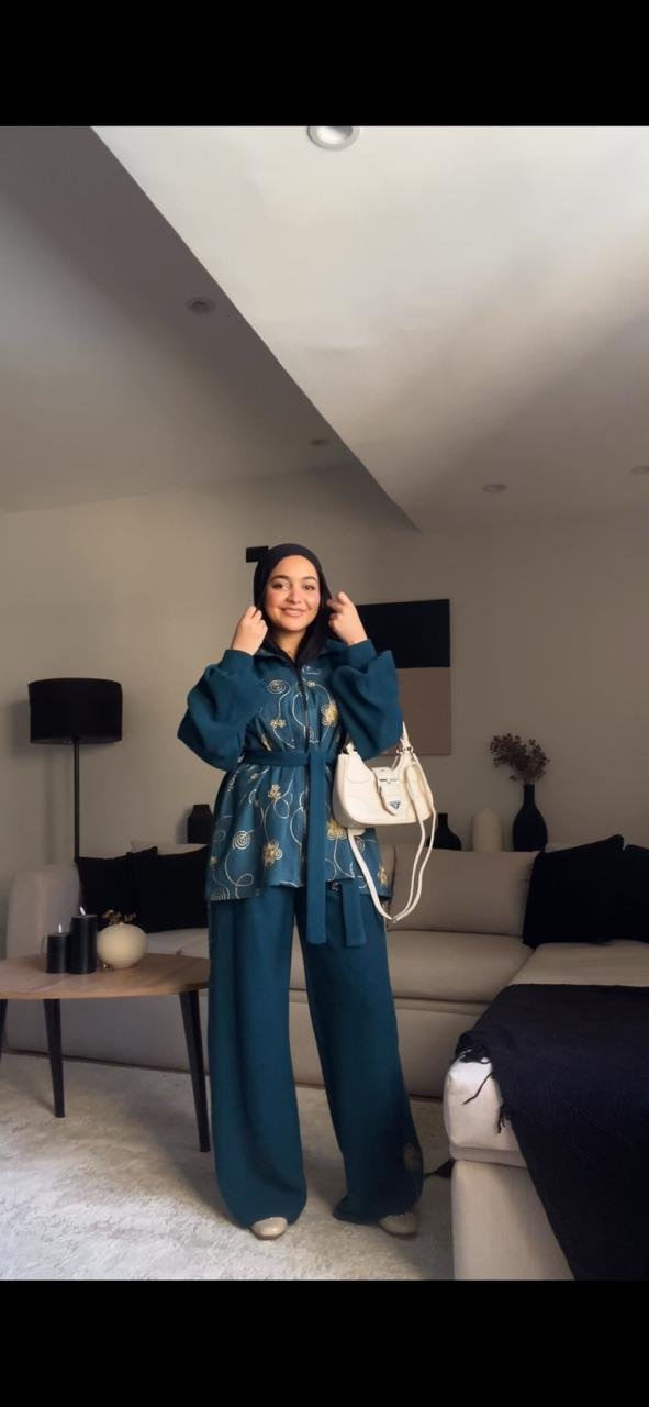 سوت مميز — LUX-SU-004